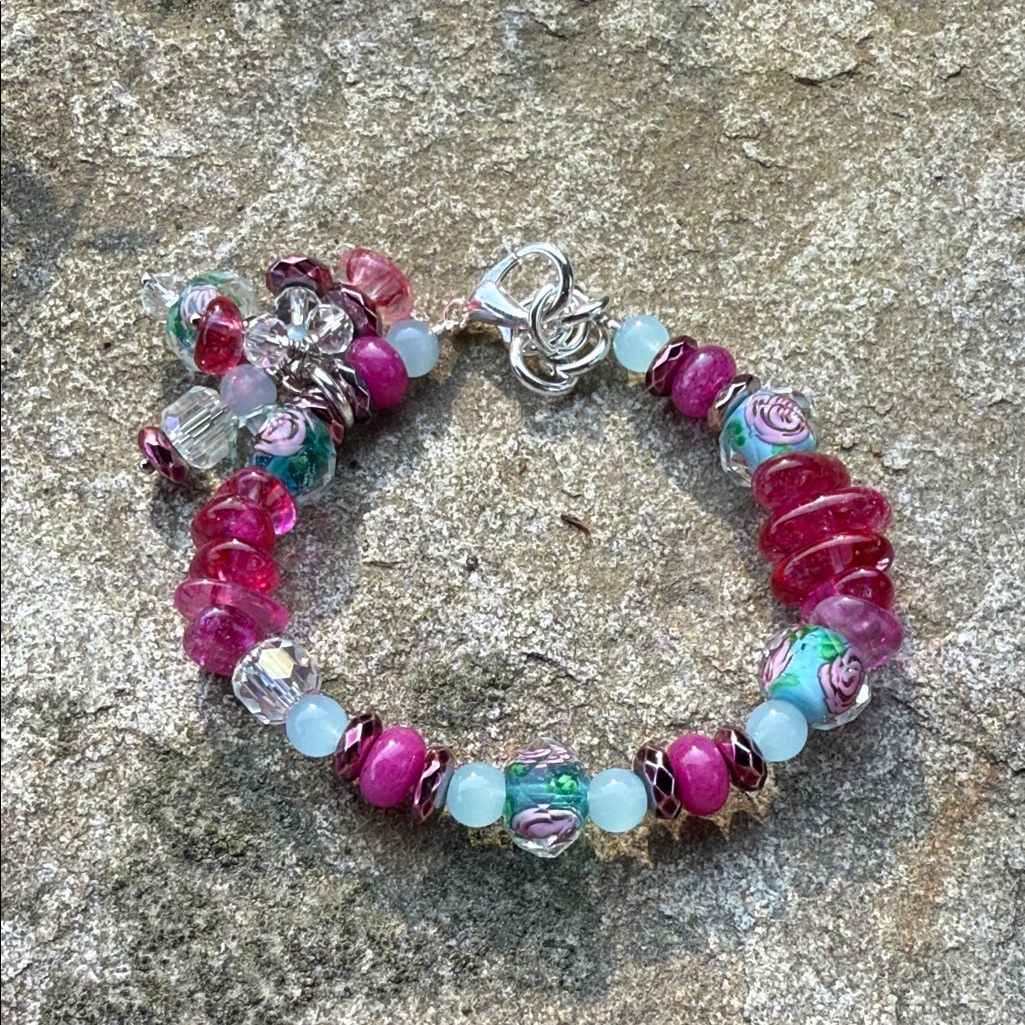 Elegant Pink And Blue Flower Bead Bracelet